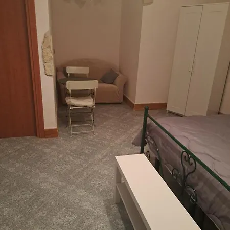 Il Ceppo Sui Sentieri Per Amalfi *