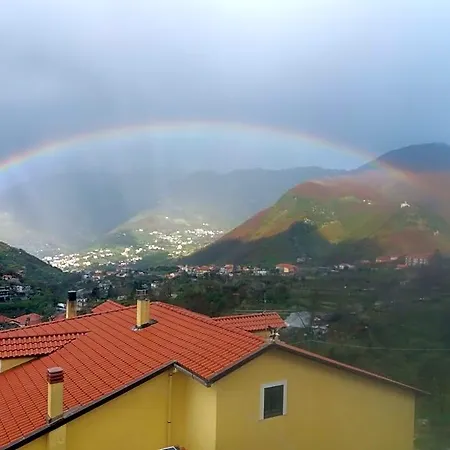 Il Ceppo Sui Sentieri Per Amalfi 3*