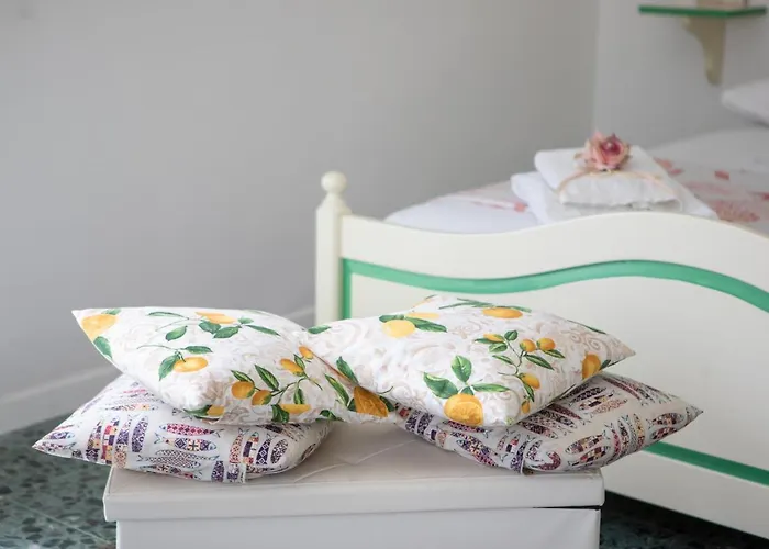 Il Ceppo Sui Sentieri Per Amalfi Bed & Breakfast 3*
